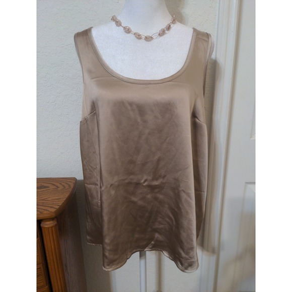 Old Navy Tops - Old Navy Women's Shimmery Tank Top. Size L NWT
